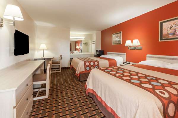  - Super 8 Motel Athens