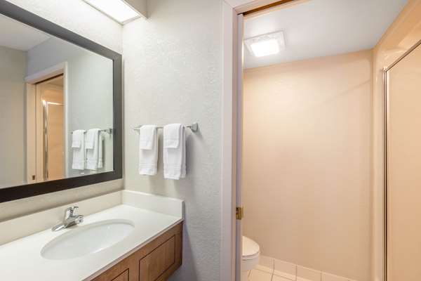  - Days Inn Eagan