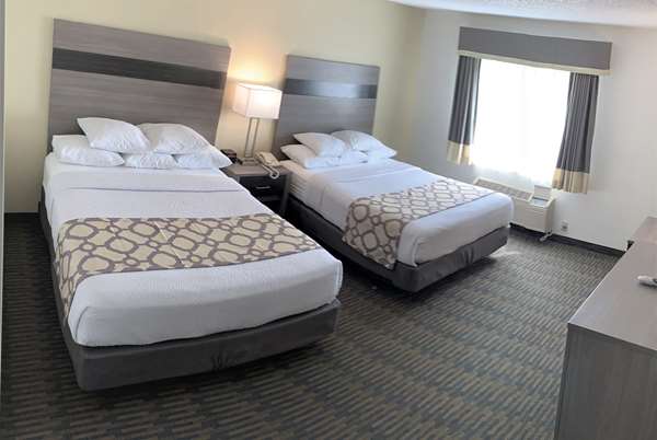  - Baymont Inn & Suites Paw Paw