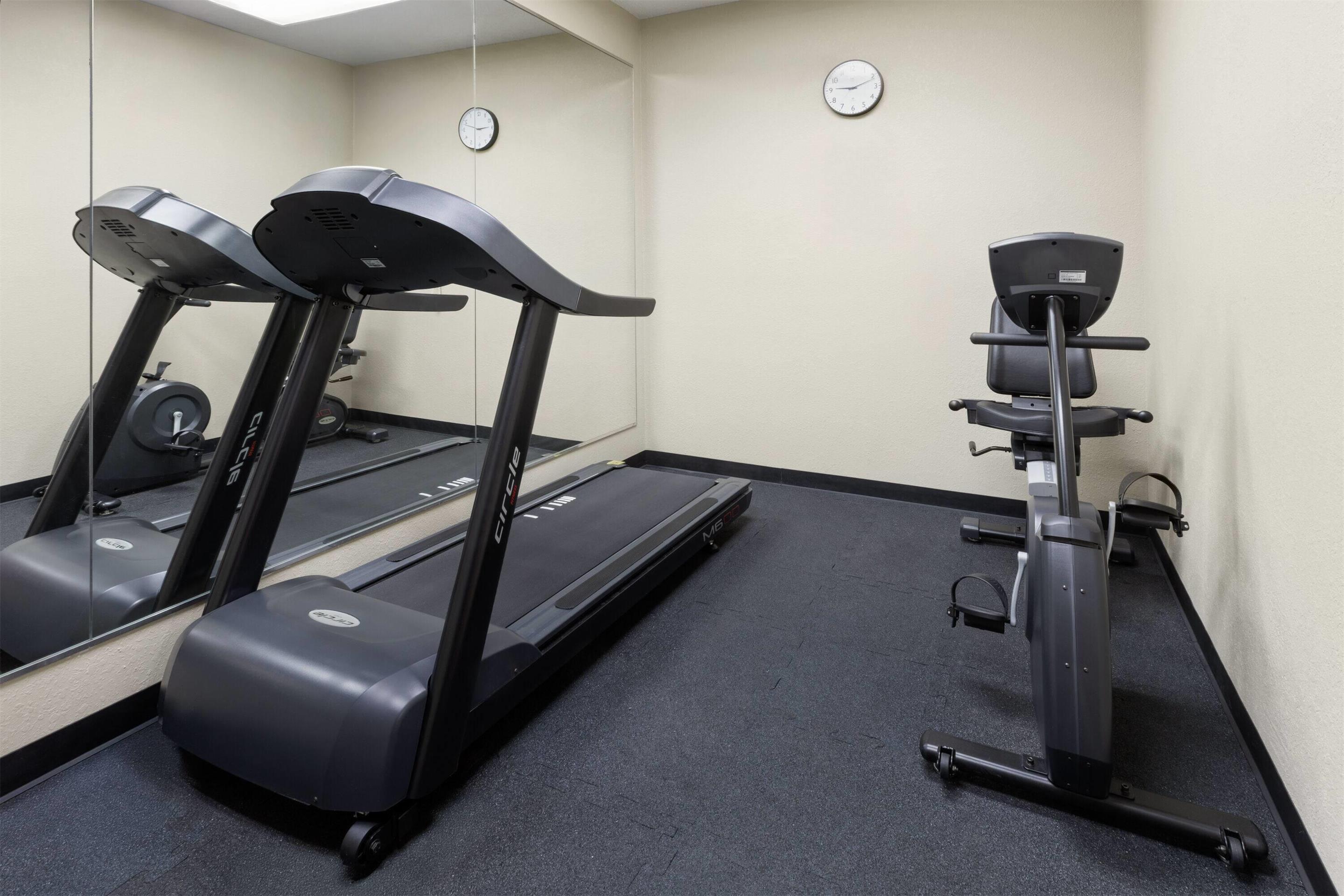 Health club fitness center gym | Baymont by Wyndham Paw Paw