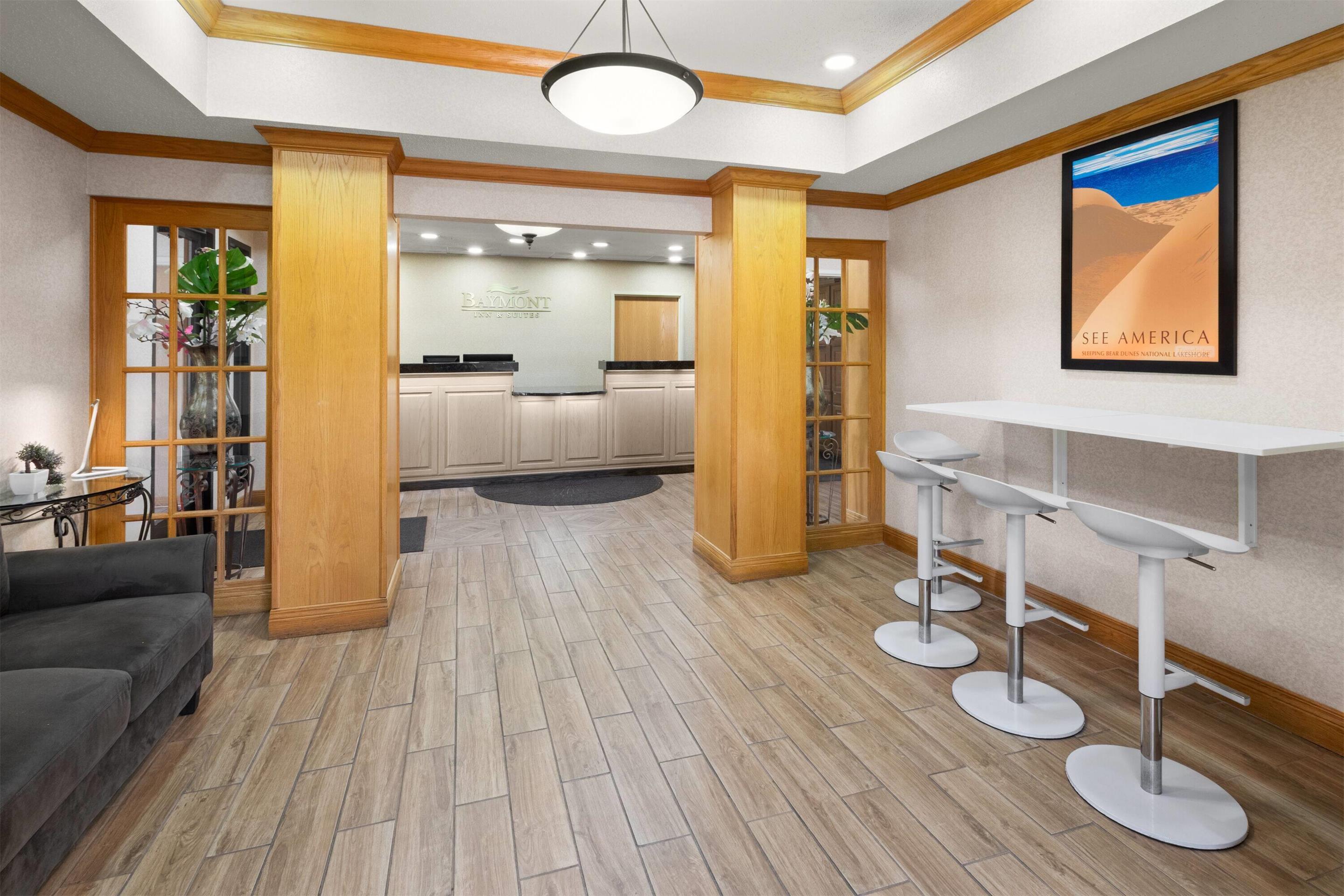 Lobby | Baymont by Wyndham Paw Paw