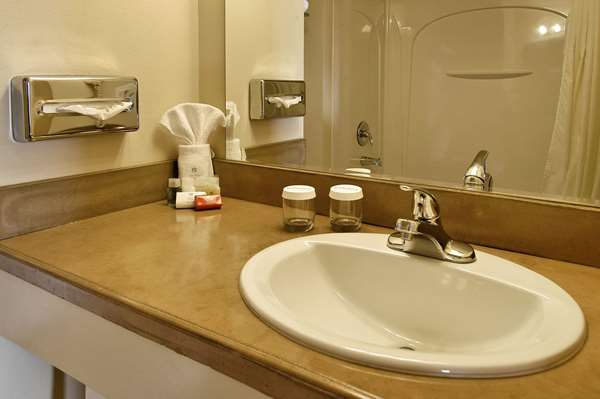 Suite - Ramada Inn Downtown Anchorage