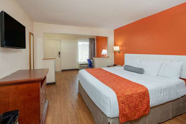  - Howard Johnson Express Inn Savannah - I-95, Exit 94