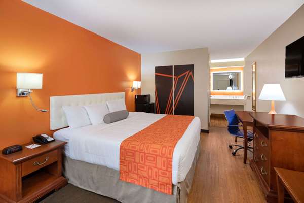  - Howard Johnson Express Inn Savannah - I-95, Exit 94