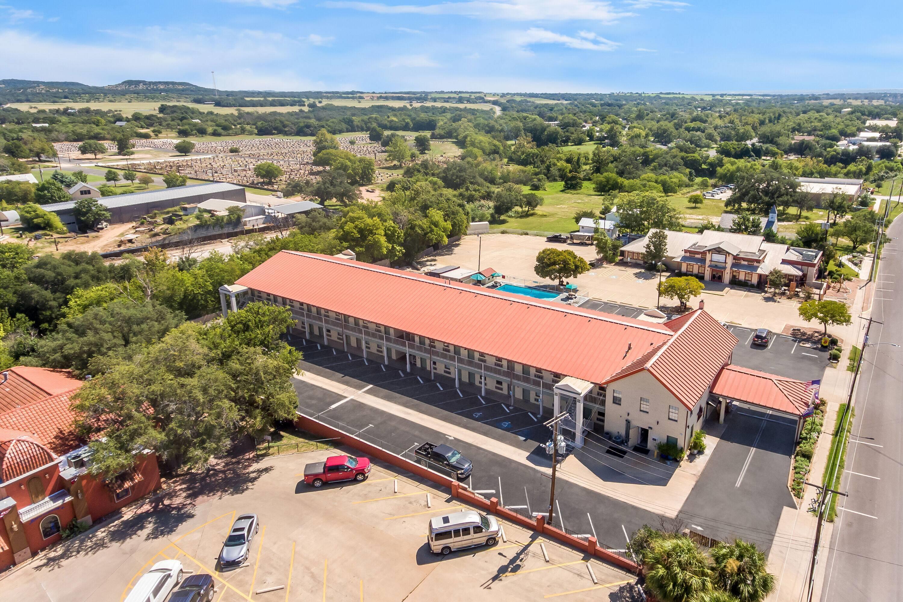 Exterior | Super 8 by Wyndham Fredericksburg
