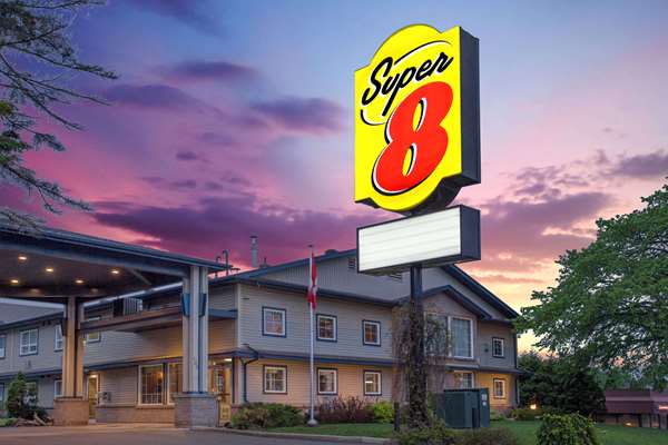 Exterior view - Super 8 Hotel Sault Ste Marie