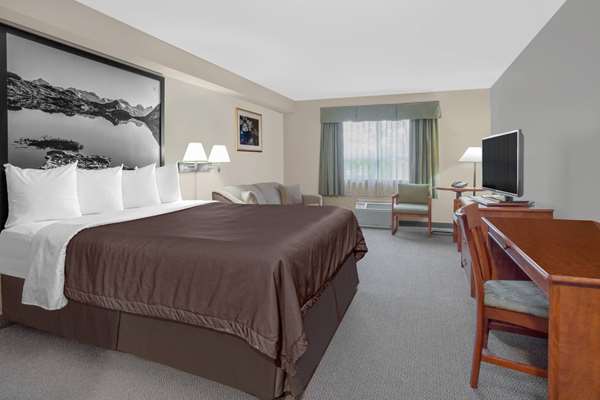 - Super 8 Hotel Sault Ste Marie