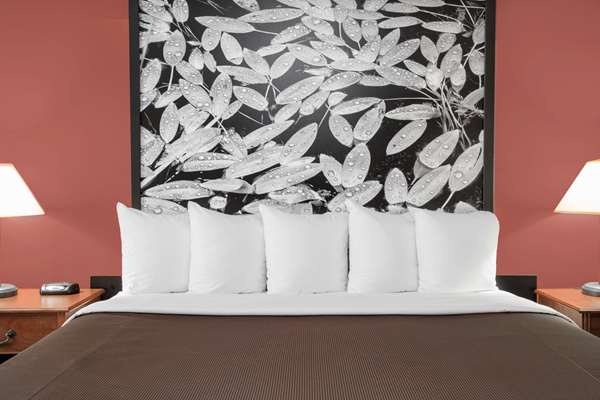  - Super 8 Hotel Sault Ste Marie