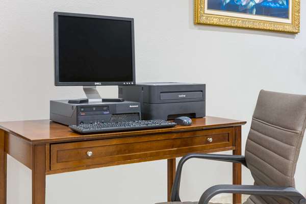 Conference Area - Days Inn Galliano