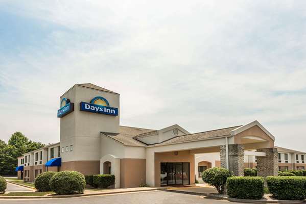 Exterior view - Days Inn Yadkinville