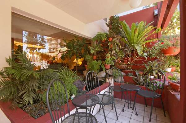  - Days Inn Balboa Park San Diego - I-5, Exits 16 & 16B