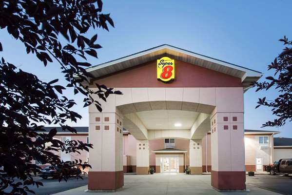 Exterior view - Super 8 Hotel Iola