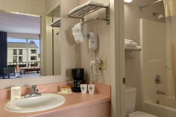  - Days Inn Jonesboro