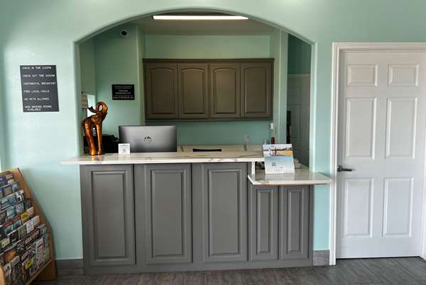  - Super 8 Motel Montgomery