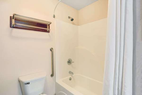  - Super 8 Hotel Expo Center Area Louisville - I-65, Exit 132