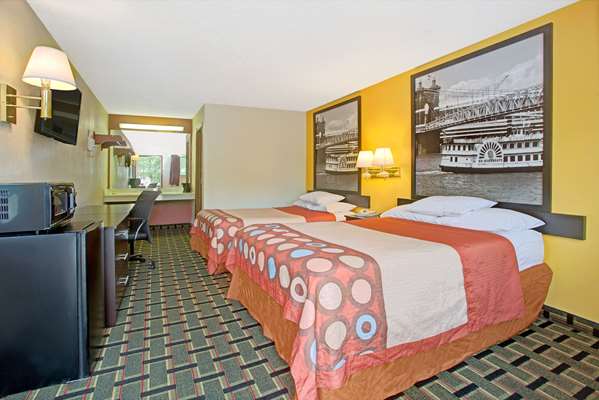  - Super 8 Hotel Springdale - I-275, Exit 41