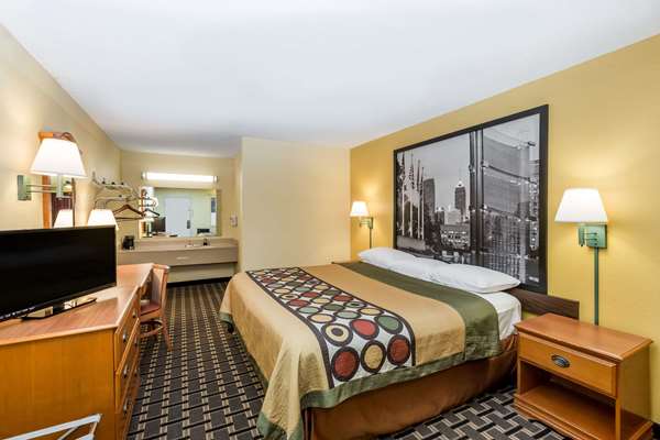  - Super 8 Hotel Indianapolis - I-65, Exit 103