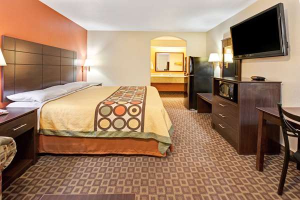  - Super 8 Motel Mont Belvieu Area Baytown - I-10, Exit 797 & 798