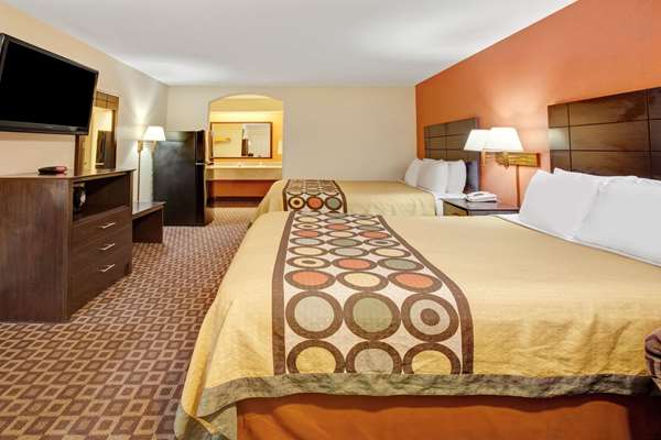  - Super 8 Motel Mont Belvieu Area Baytown - I-10, Exit 797 & 798