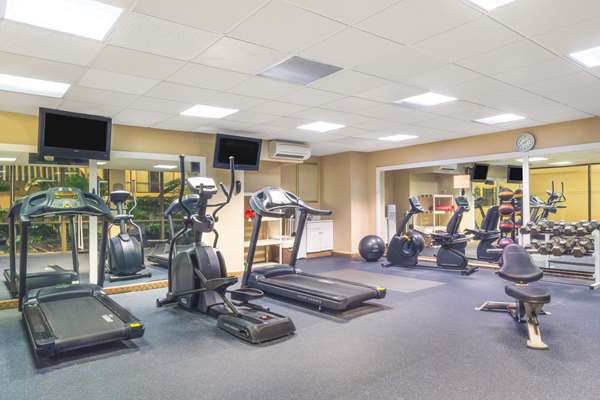 Fitness/ Exercise Room - Days Inn Airport Columbus