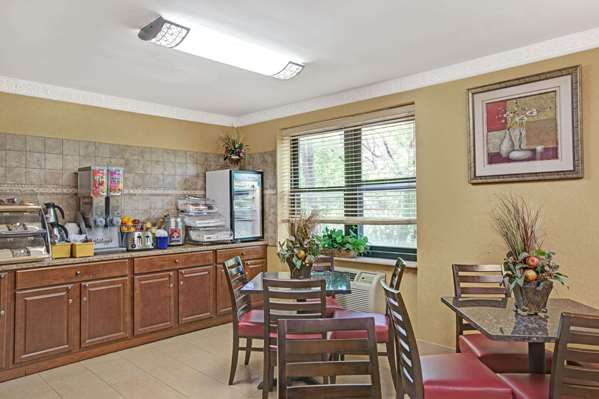  - Days Inn Brooklyn Heights