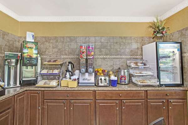  - Days Inn Brooklyn Heights