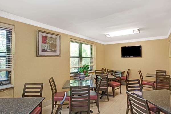  - Days Inn Brooklyn Heights