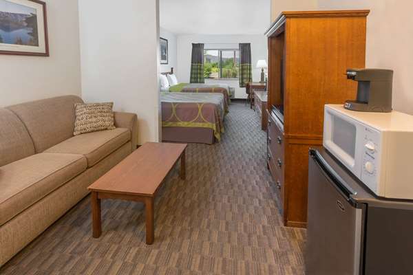  - Super 8 Hotel Medford - I-5, Exit 33