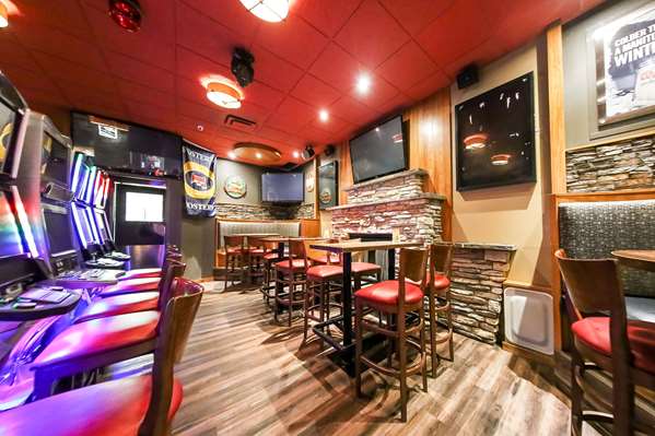 Bar - Howard Johnson Inn Winnipeg