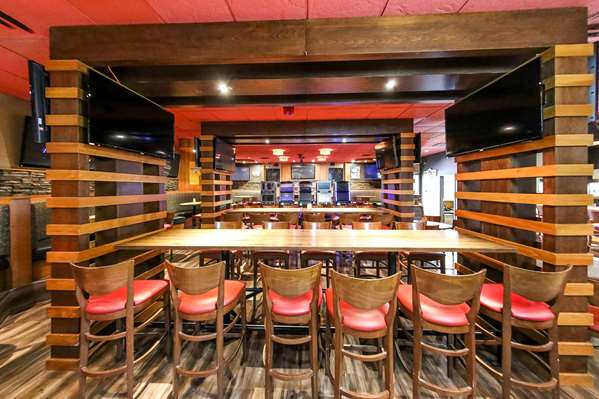 Bar - Howard Johnson Inn Winnipeg