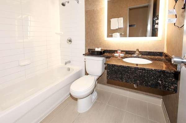  - Howard Johnson Inn Winnipeg