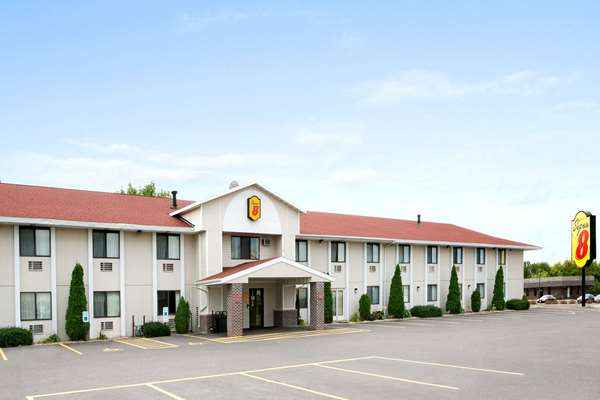 Exterior view - Super 8 Hotel Campus Area Eau Claire
