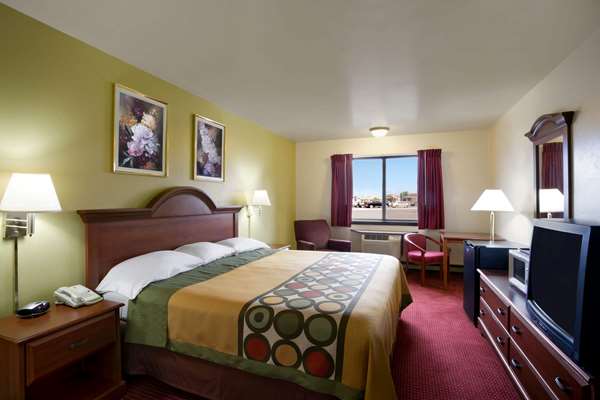  - Super 8 Hotel Campus Area Eau Claire