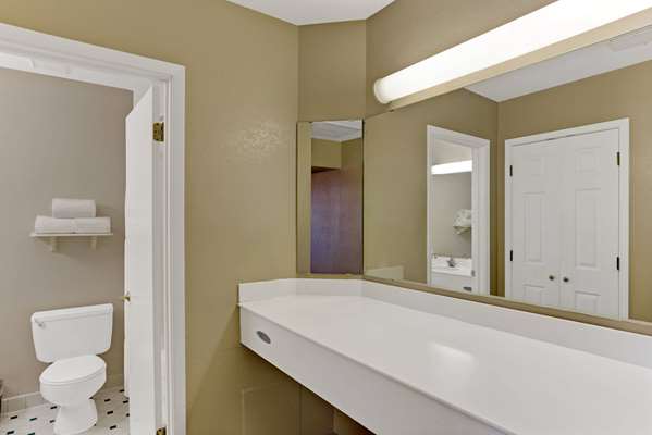  - Days Inn City Center Tucson - I-10, Exit 257