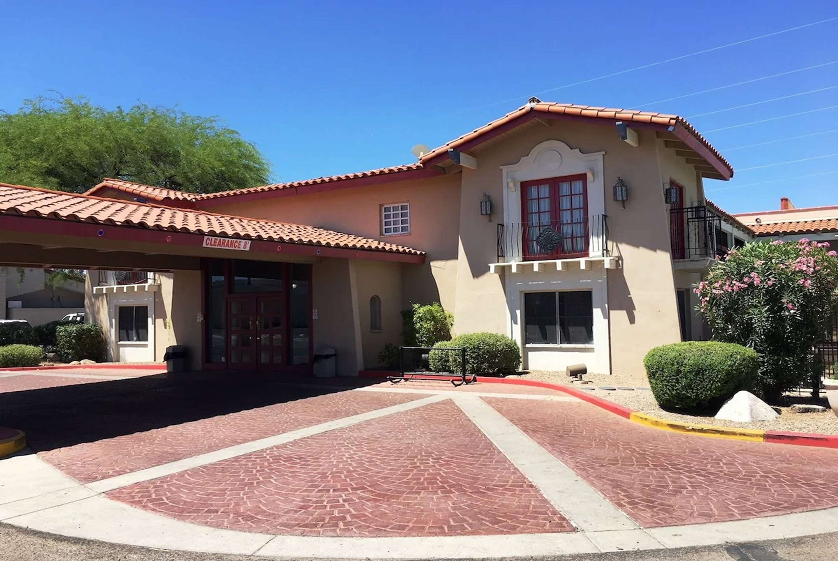 Exterior | Days Inn Tucson City Center