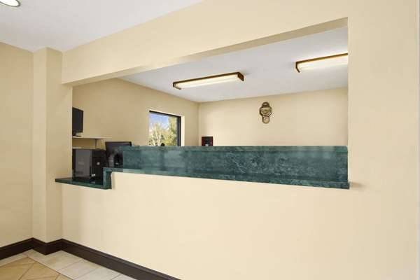  - Ramada Limited Hotel Columbia - I-20, Exit 65