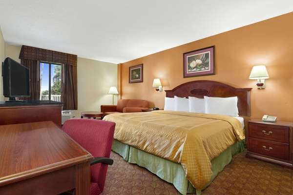  - Ramada Limited Hotel Columbia - I-20, Exit 65