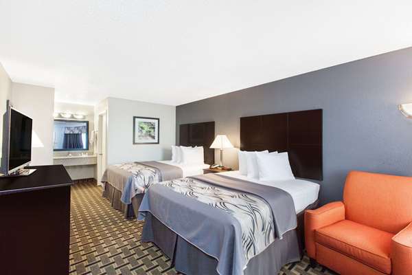  - Days Inn Ennis - I-45, Exit 251