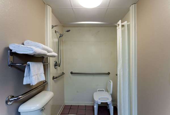  - Super 8 Motel Northeast Clarksville - I-24, Exit 4