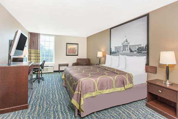  - Super 8 Hotel South Oklahoma City - I-35, Exit 124A
