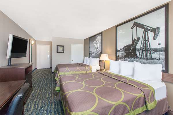  - Super 8 Hotel South Oklahoma City - I-35, Exit 124A