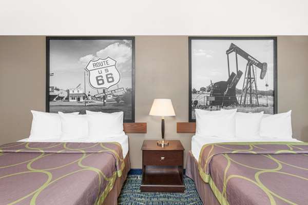  - Super 8 Hotel South Oklahoma City - I-35, Exit 124A