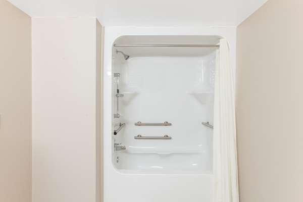  - Super 8 Hotel South Oklahoma City - I-35, Exit 124A