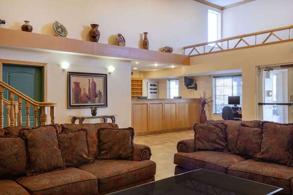  - Days Inn & Suites Surprise