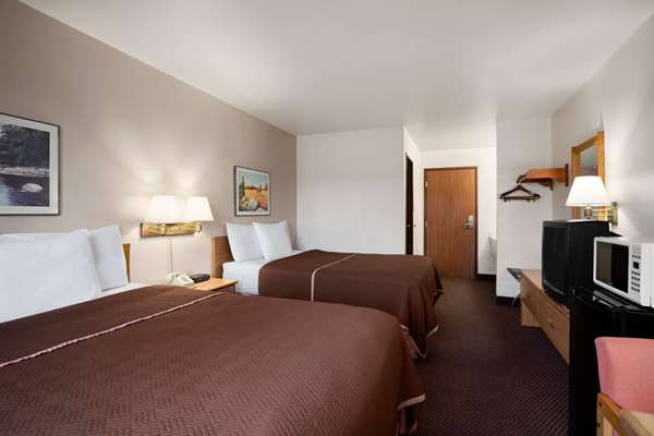  - Travelodge Elko - I-80, Exit 303