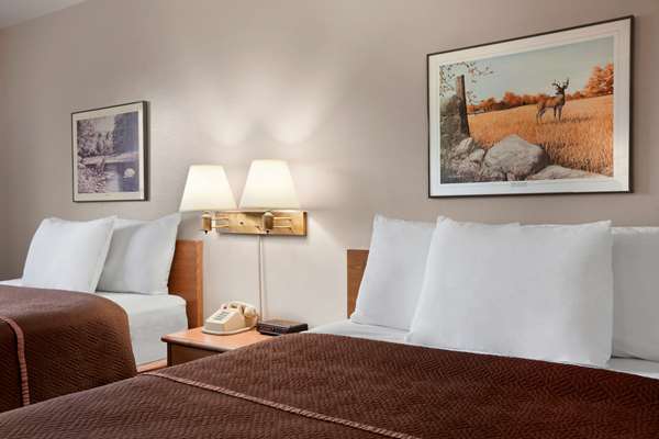  - Travelodge Elko - I-80, Exit 303