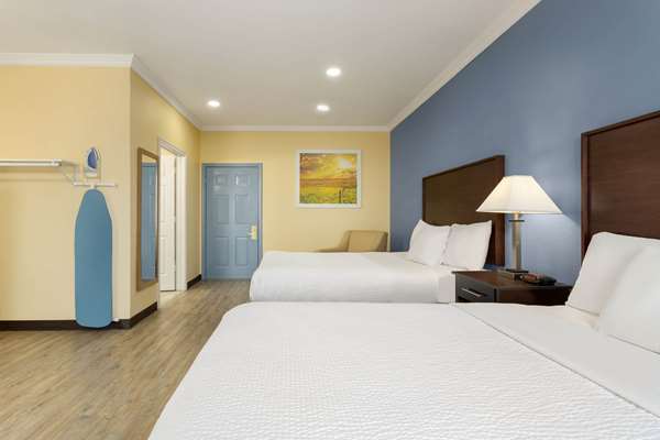  - Days Inn Euless
