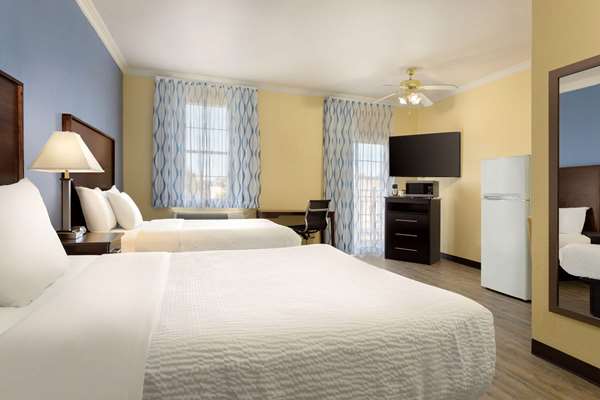  - Days Inn Euless