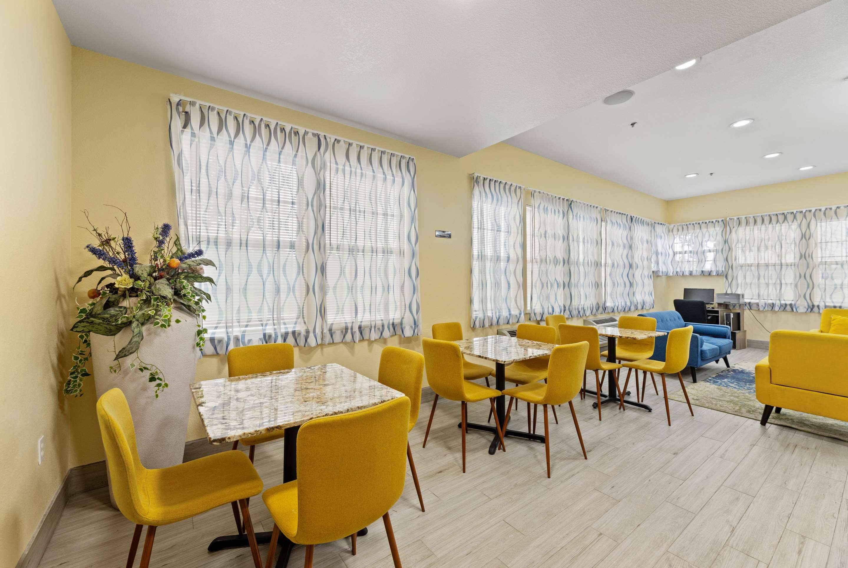 Property amenity | Days Inn & Suites by Wyndham DFW Airport South-Euless