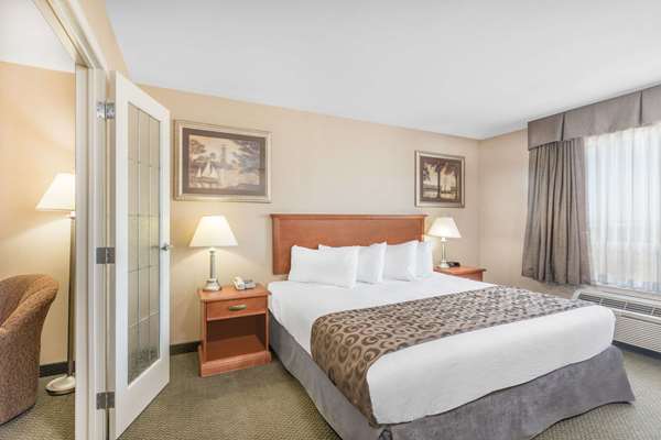  - Ramada Inn Clairmont